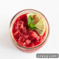 Watermelon Slushie. - Delicious watermelon slushie made with just 4 ingredients: fresh watermelon, lime juice, mint leaves and dates. It's a super refreshing and healthy drink. #vegan #glutenfree #simpleveganblog