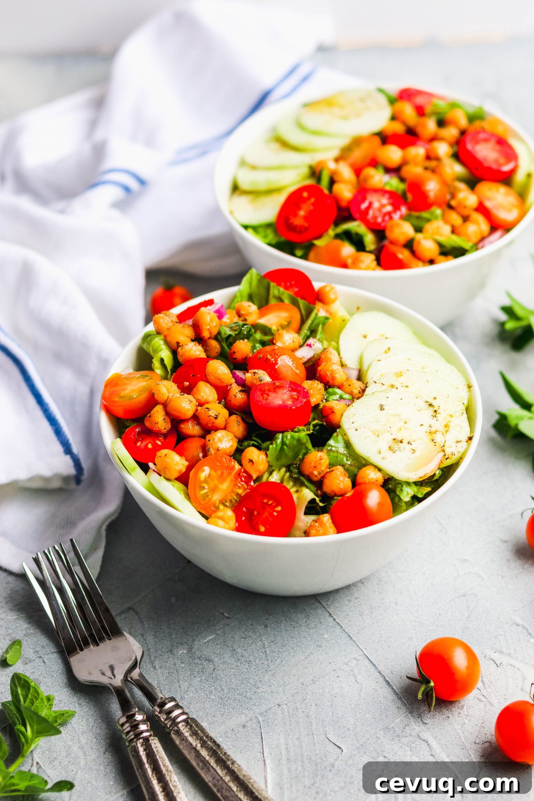 Cirspy Chickpea Greek Salad
